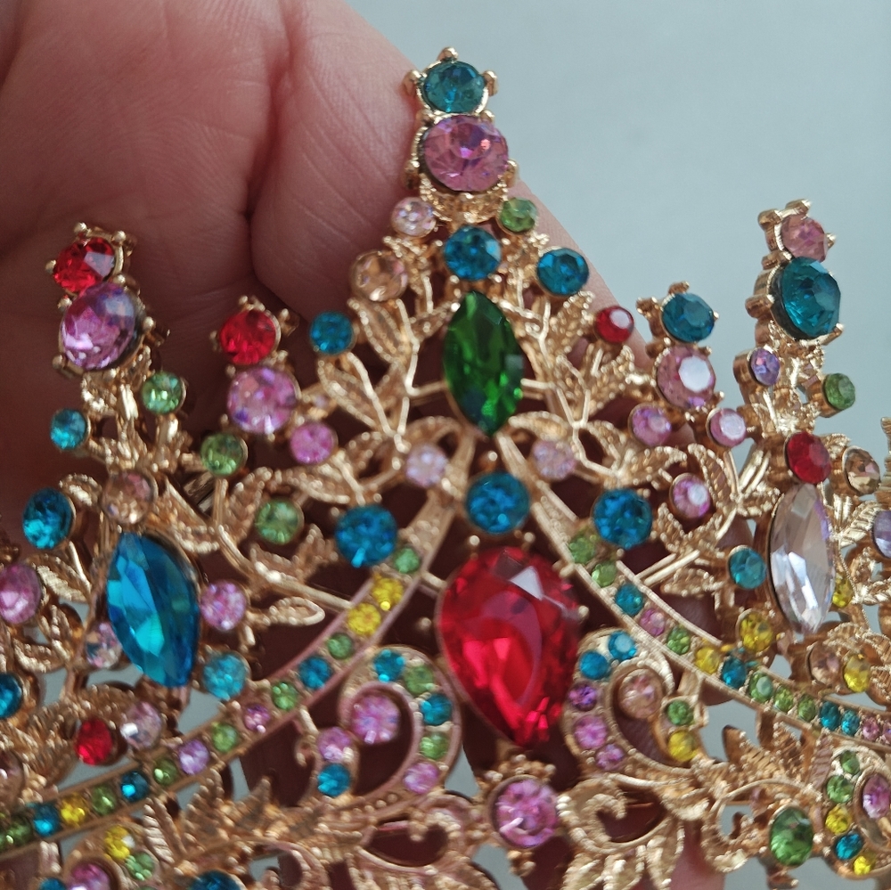 Multicolor Crystal Tiara - Picture 9 of 12